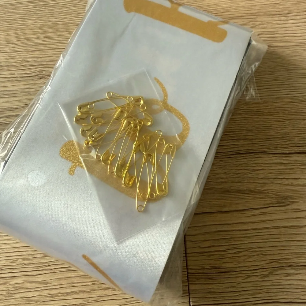 NWT Black and Gold Bride to Be Bachelorette Party Sash set of 18